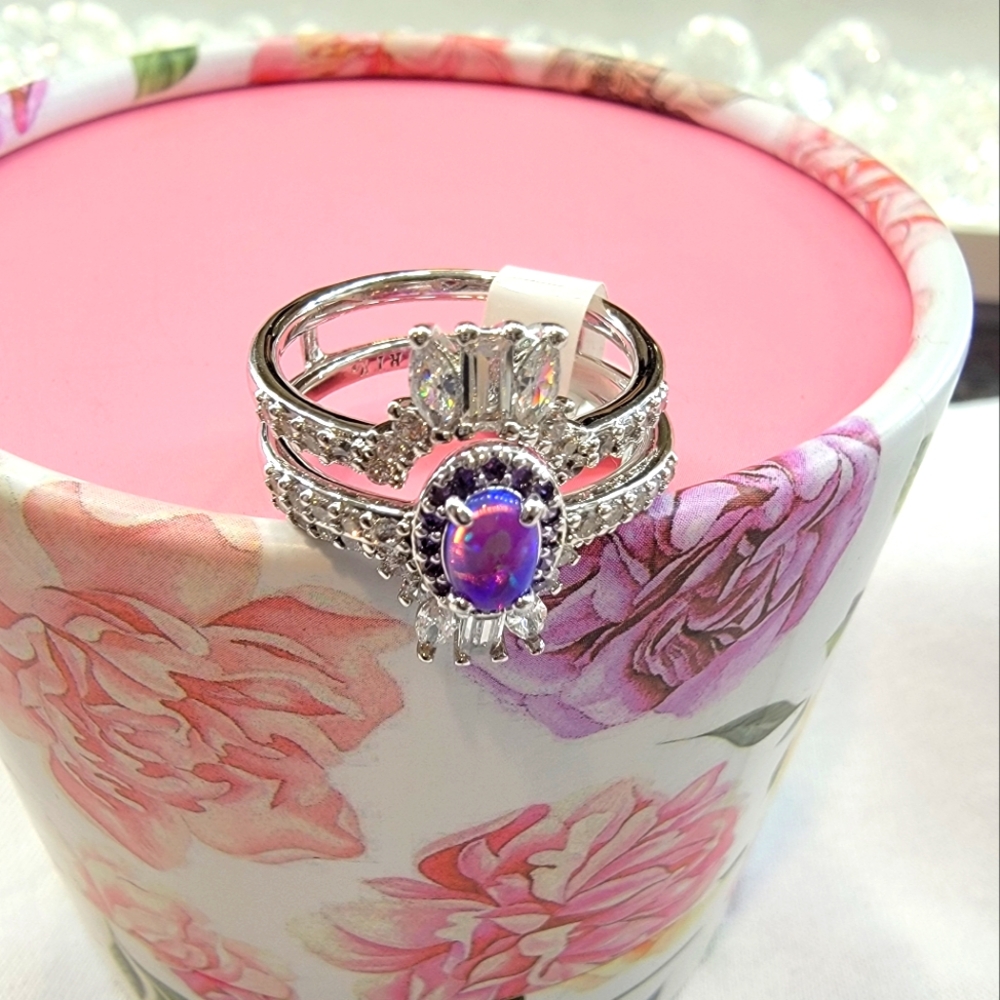 Bomb party ring size 8